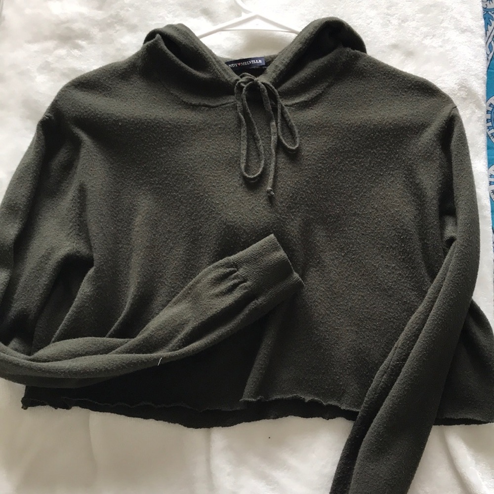Brandy Melville cropped army green hoodie